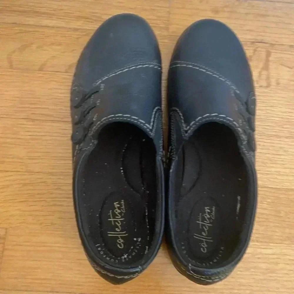 Clarks Black Pebbled Leather Slip Ons